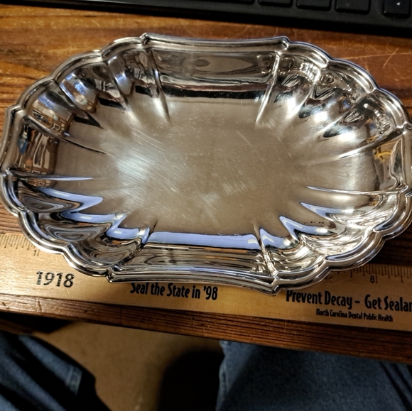 Newport Gorham Silver Scalloped bowl / tray - Picture 2 of 3